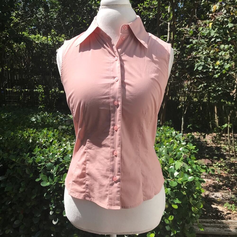 Esprit sleeveless button down blouse